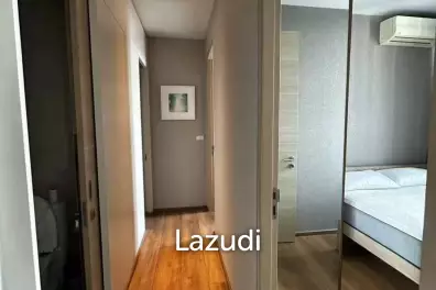 53 sqm high-floor 2-bedroom condo at Park Origin Phromphong, Khlong Toei