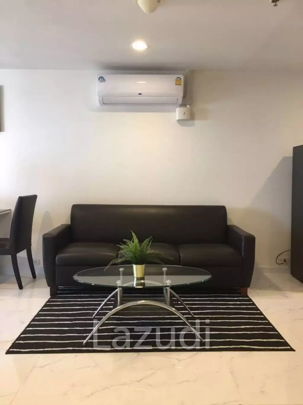High Floor 61 sqm Condo at The Waterford Diamond Khlong Toei