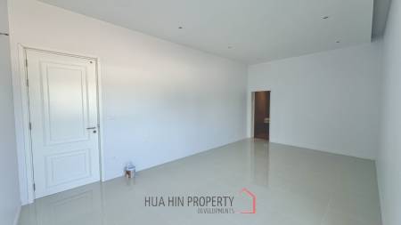 MODERN POOL VILLA NEAR  HUA HIN INTERNATIONAL SCHOOL  : 3 bed new pool villa
