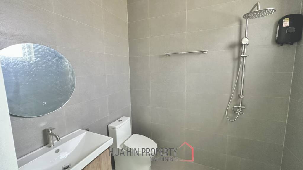 MODERN POOL VILLA NEAR  HUA HIN INTERNATIONAL SCHOOL  : 3 bed new pool villa