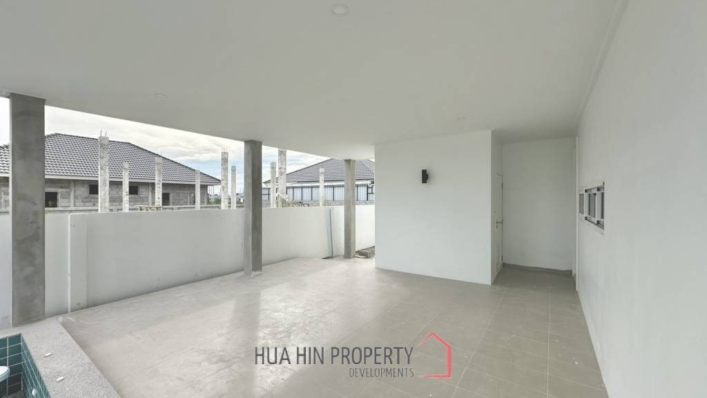 MODERN POOL VILLA NEAR  HUA HIN INTERNATIONAL SCHOOL  : 3 bed new pool villa