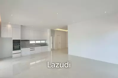 MODERN POOL VILLA NEAR  HUA HIN INTERNATIONAL SCHOOL  : 3 bed new pool villa