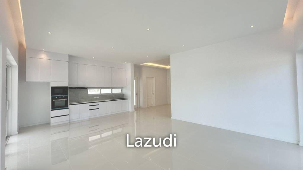 MODERN POOL VILLA NEAR  HUA HIN INTERNATIONAL SCHOOL  : 3 bed new pool villa