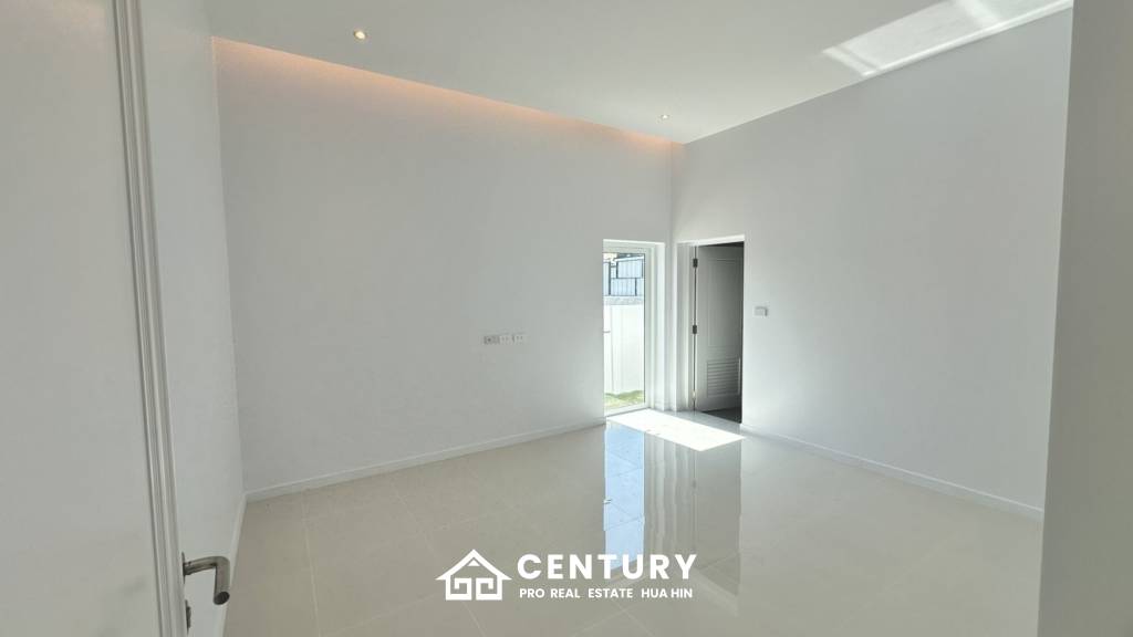 398 ตร.ม 3 เตียง 3 อาบน้ำ วิลล่า For ขาย