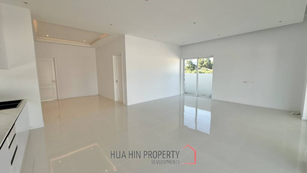 MODERN POOL VILLA NEAR  HUA HIN INTERNATIONAL SCHOOL  : 3 bed new pool villa
