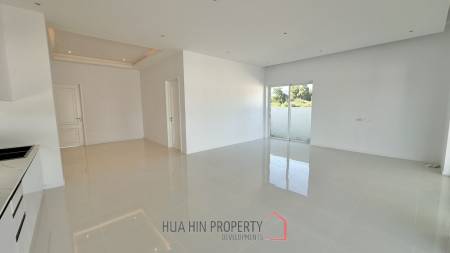 MODERN POOL VILLA NEAR  HUA HIN INTERNATIONAL SCHOOL  : 3 bed new pool villa