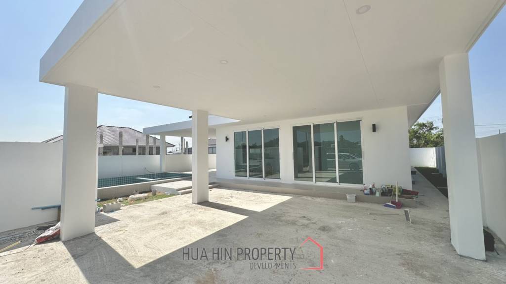 MODERN POOL VILLA NEAR  HUA HIN INTERNATIONAL SCHOOL  : 3 bed new pool villa