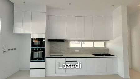 MODERN POOL VILLA NEAR  HUA HIN INTERNATIONAL SCHOOL  : 3 bed new pool villa