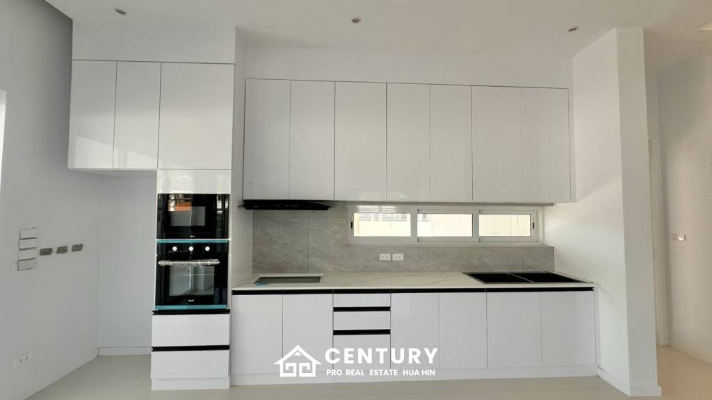 398 ตร.ม 3 เตียง 3 อาบน้ำ วิลล่า For ขาย