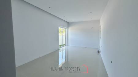 MODERN POOL VILLA NEAR  HUA HIN INTERNATIONAL SCHOOL  : 3 bed new pool villa