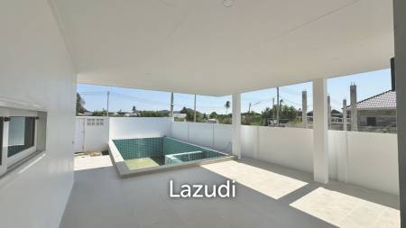 MODERN POOL VILLA NEAR  HUA HIN INTERNATIONAL SCHOOL  : 3 bed new pool villa