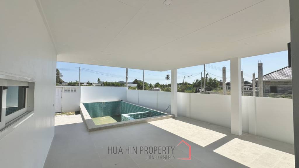 MODERN POOL VILLA NEAR  HUA HIN INTERNATIONAL SCHOOL  : 3 bed new pool villa