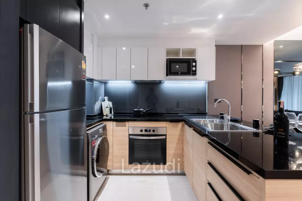 85 sqm modern 2 bed condo on 6th floor in Khlong Tan Nuea Bangkok