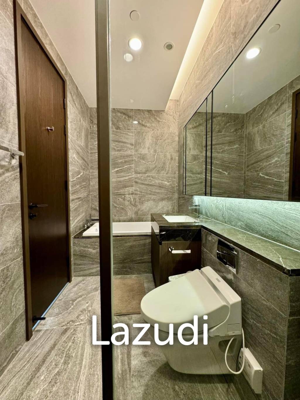 2 Beds 2 Baths  The ESSE Sukhumvit 36