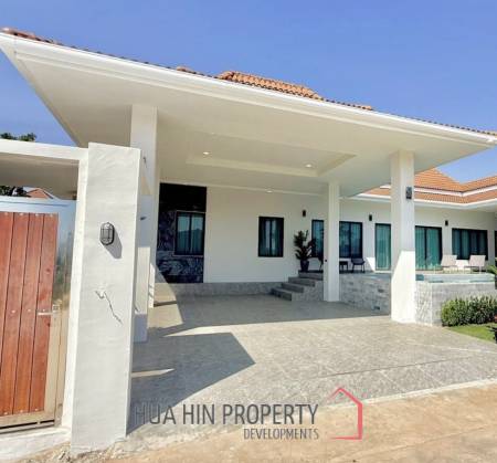 LUXURY VILLA AT BAAN RAK  : 3 bed modern pool villa