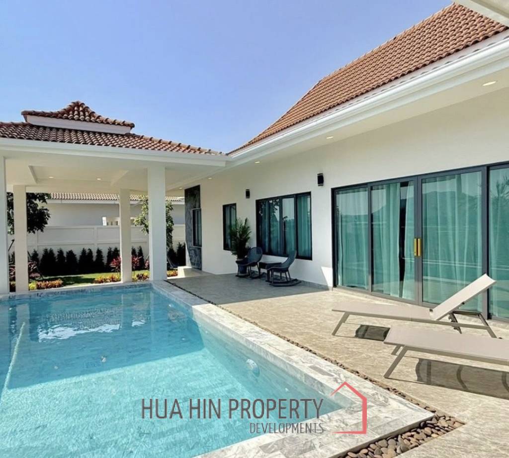 LUXURY VILLA AT BAAN RAK  : 3 bed modern pool villa