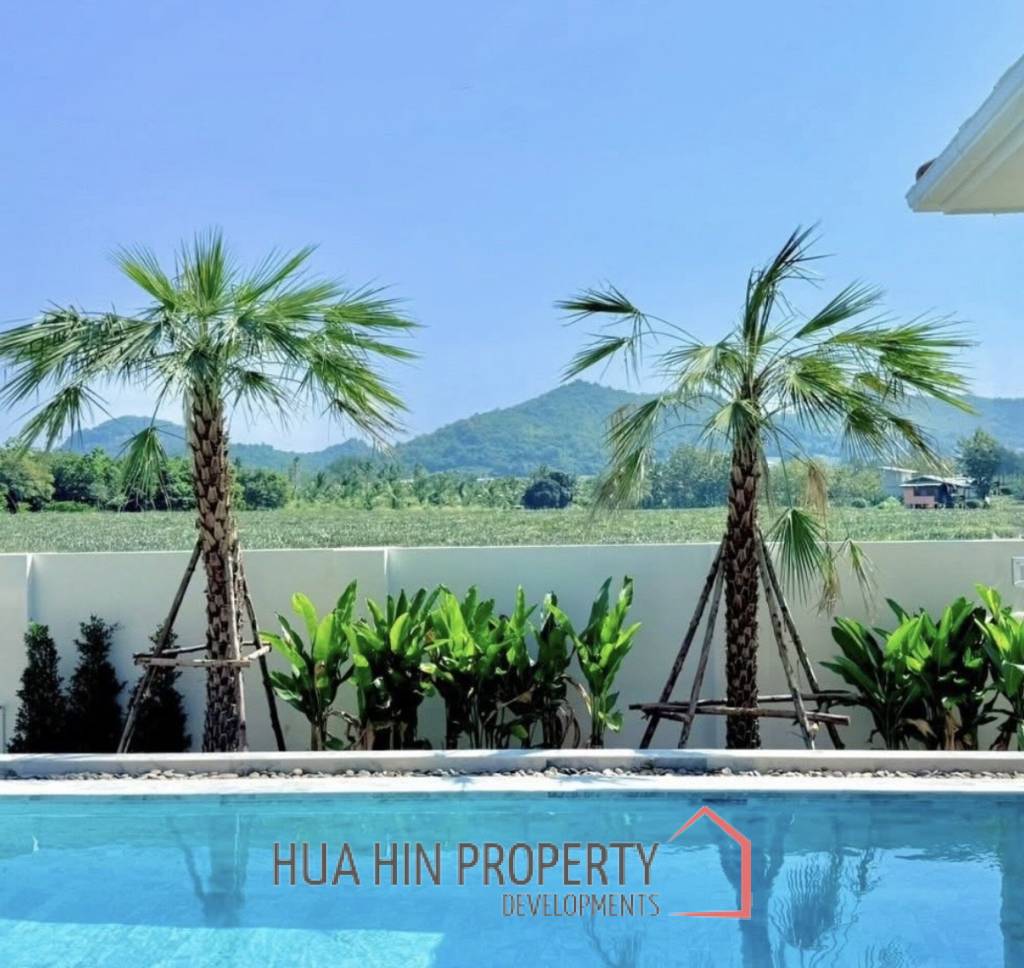 LUXURY VILLA AT BAAN RAK  : 3 bed modern pool villa