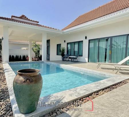 LUXURY VILLA AT BAAN RAK  : 3 bed modern pool villa