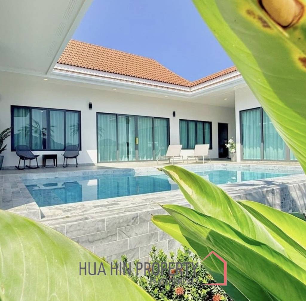 LUXURY VILLA AT BAAN RAK  : 3 bed modern pool villa