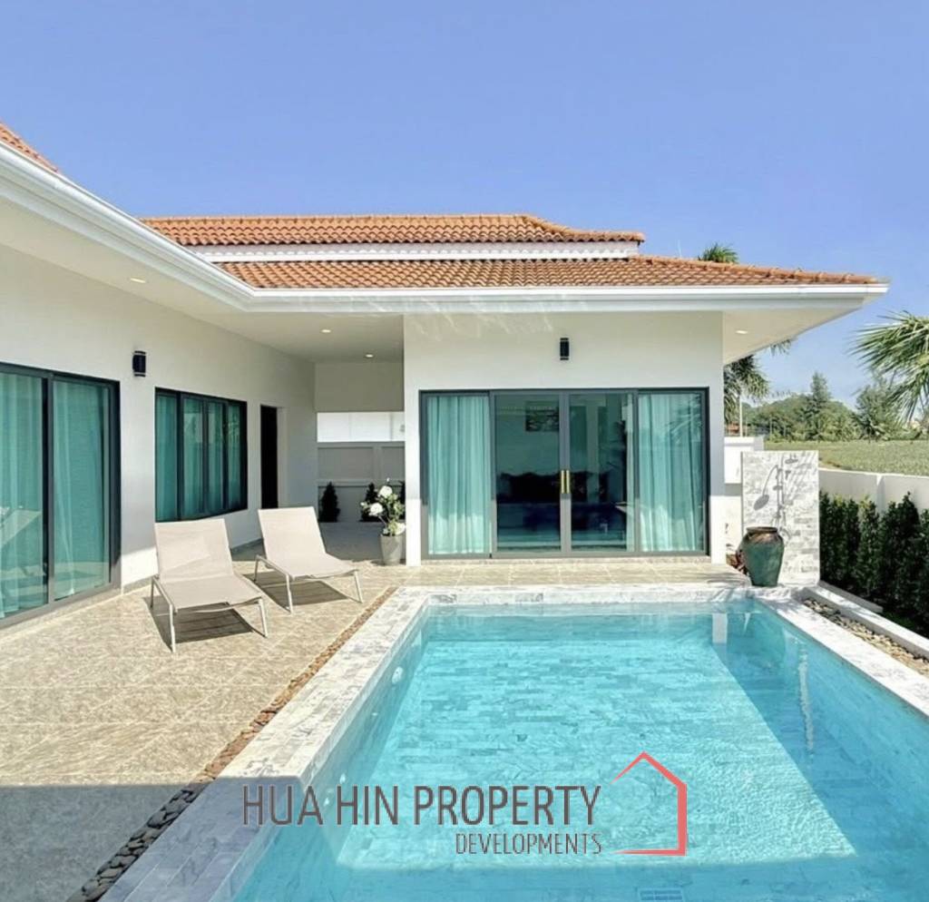 LUXURY VILLA AT BAAN RAK  : 3 bed modern pool villa