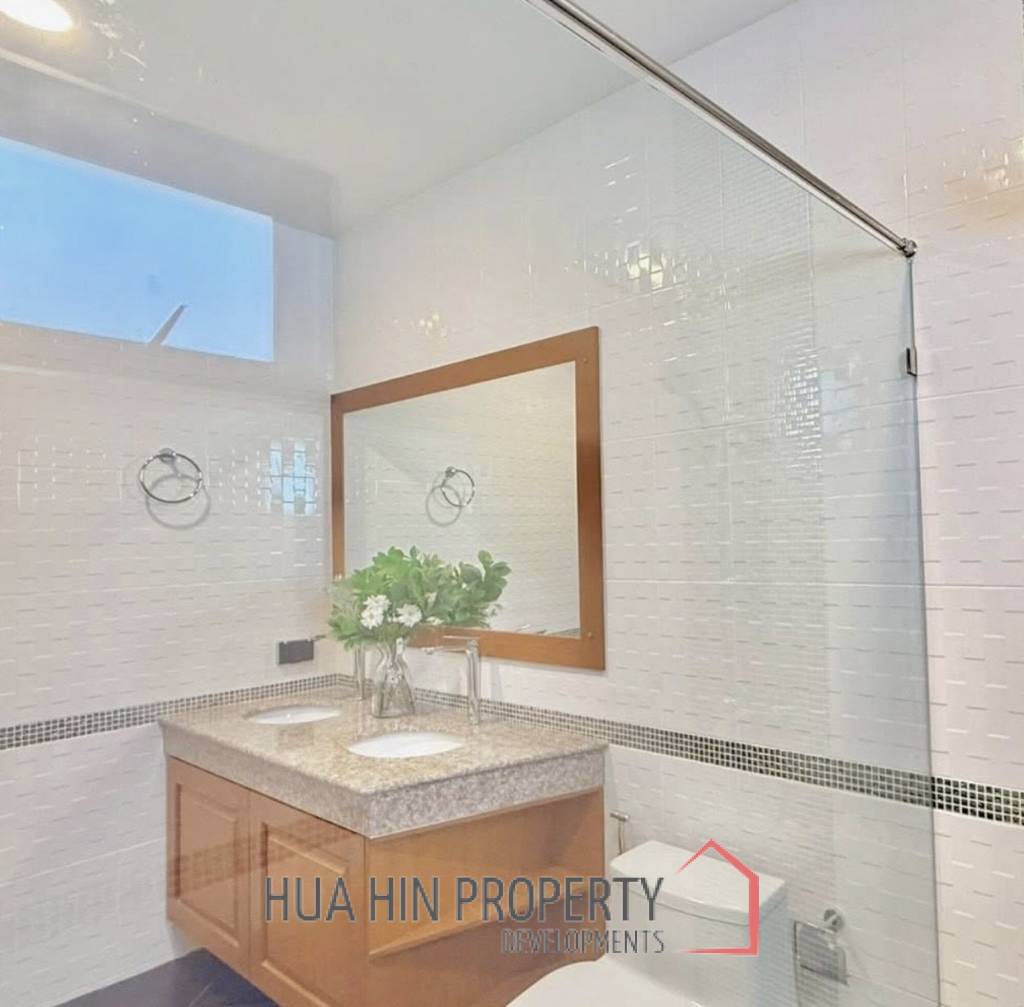 LUXURY VILLA AT BAAN RAK  : 3 bed modern pool villa