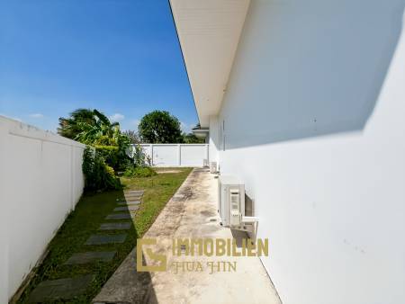 Terrain de 638 m² / 3 chambres + 3 salles de bains / Proche de la ville