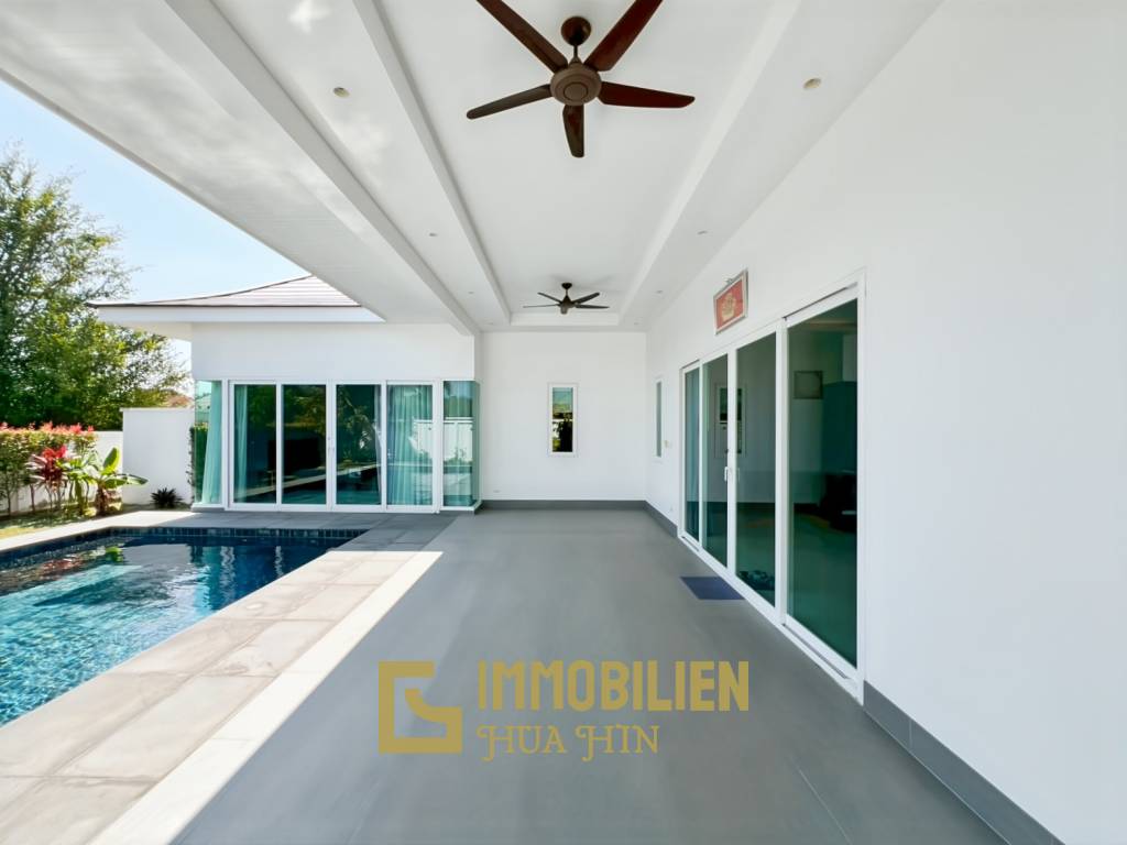 Terrain de 638 m² / 3 chambres + 3 salles de bains / Proche de la ville