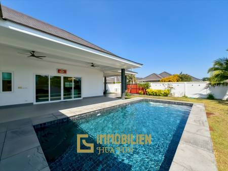 Terrain de 638 m² / 3 chambres + 3 salles de bains / Proche de la ville