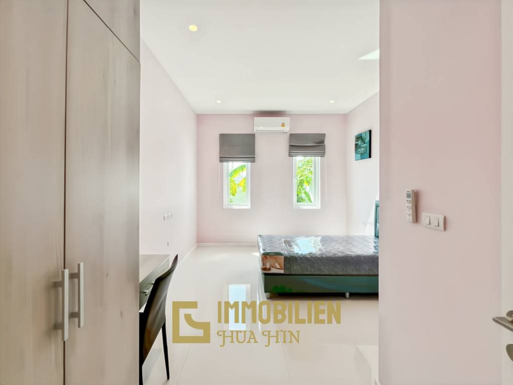 Terrain de 638 m² / 3 chambres + 3 salles de bains / Proche de la ville