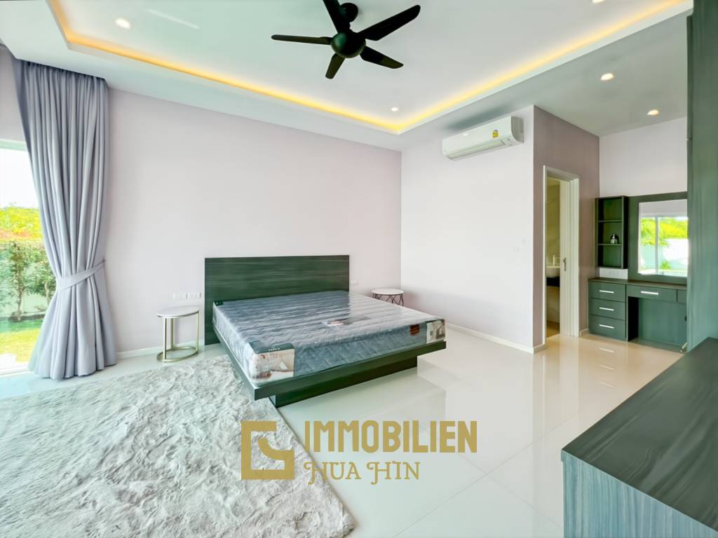 Terrain de 638 m² / 3 chambres + 3 salles de bains / Proche de la ville