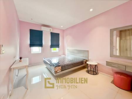 Terrain de 638 m² / 3 chambres + 3 salles de bains / Proche de la ville