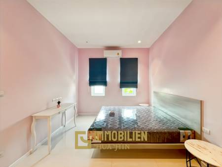 Terrain de 638 m² / 3 chambres + 3 salles de bains / Proche de la ville