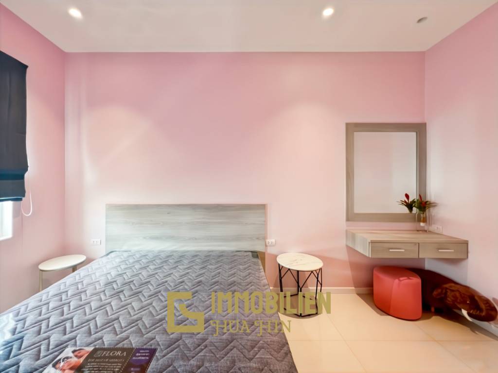 Terrain de 638 m² / 3 chambres + 3 salles de bains / Proche de la ville