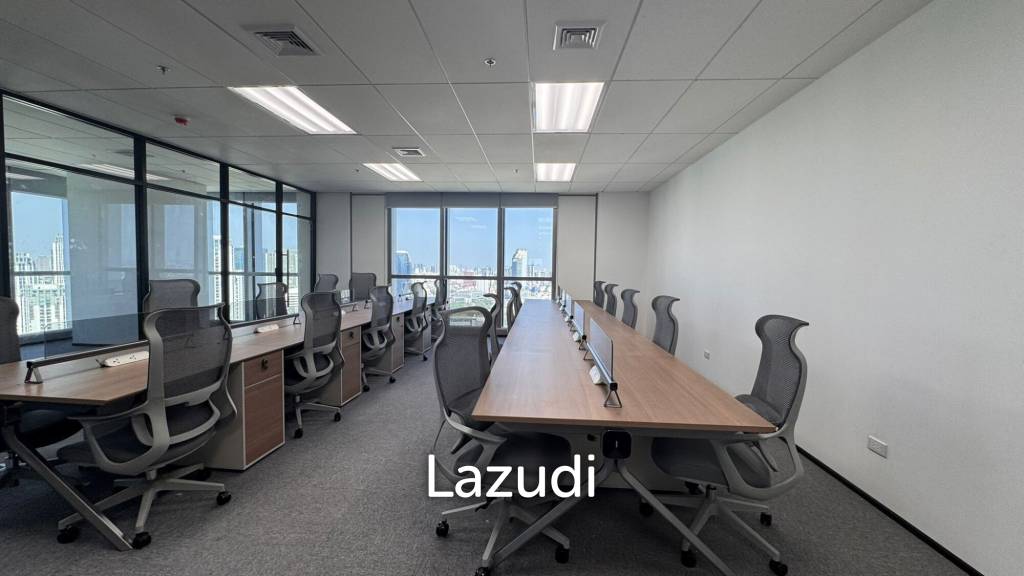 111 sqm modern high floor office in Huai Khwang Bangkok