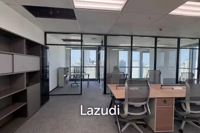 111 sqm modern high floor office in Huai Khwang Bangkok