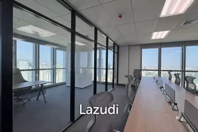 111 sqm modern high floor office in Huai Khwang Bangkok