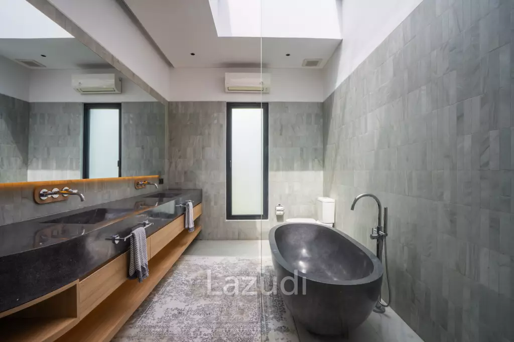 Modern 4 Bedroom Leasehold Villa For Sale in Prime Tiying Tutul - Pererenan