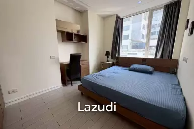 54 sqm 2-Bed Condo on High Floor at TC Green Rama 9, Huai Khwang