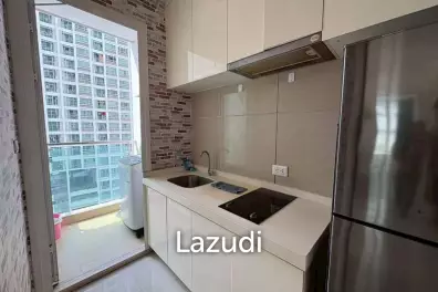 54 sqm 2-Bed Condo on High Floor at TC Green Rama 9, Huai Khwang