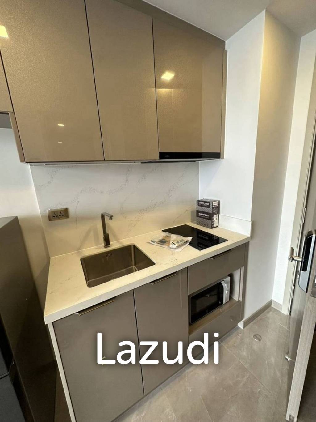 27 sqm 1 Bedroom Condo on 20th Floor at One 9 Five Asoke Rama 9 Huai Khwang