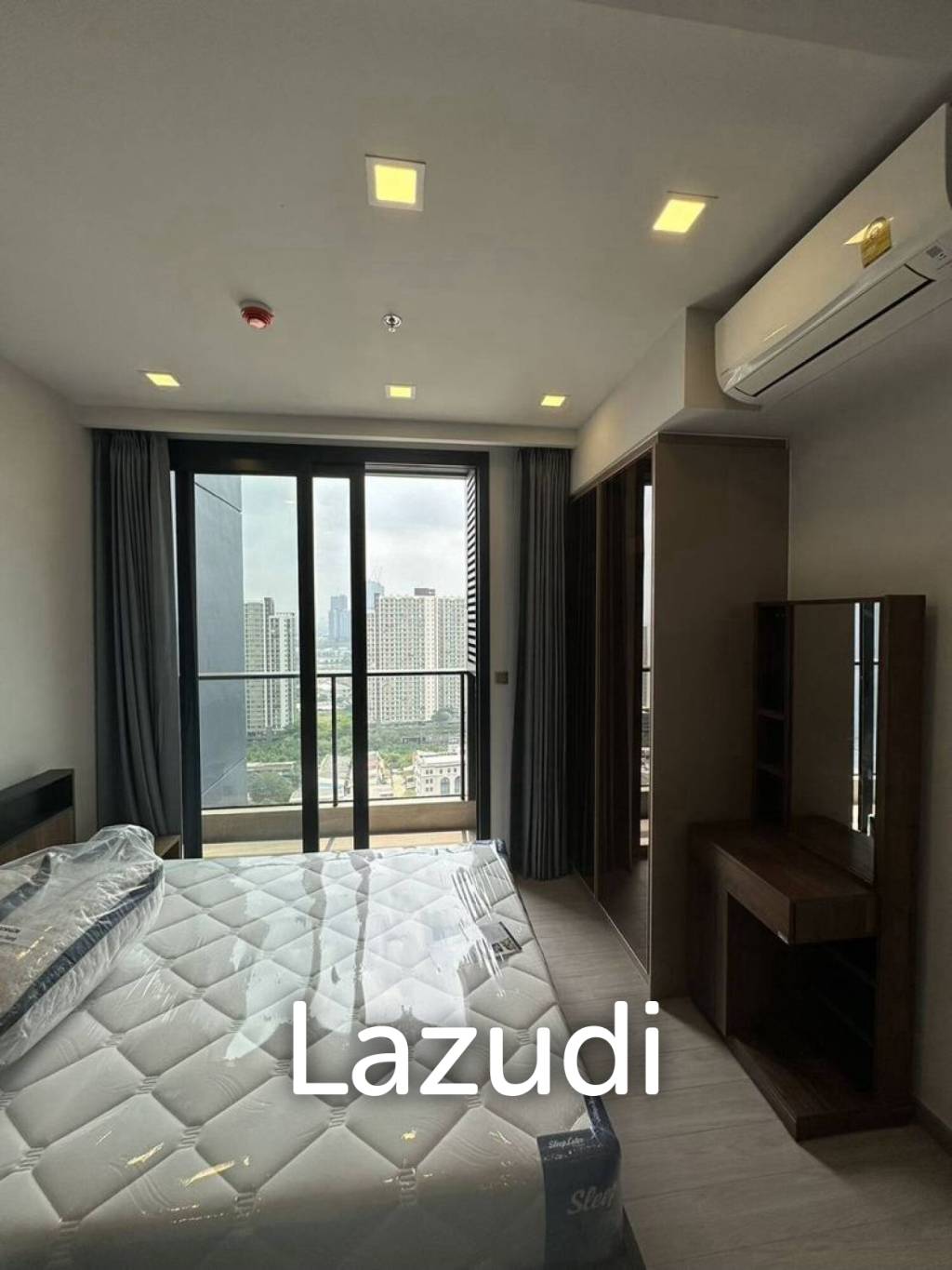 27 sqm 1 Bedroom Condo on 20th Floor at One 9 Five Asoke Rama 9 Huai Khwang