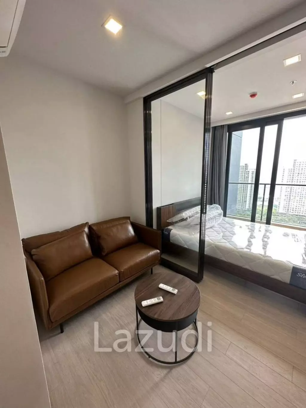27 sqm 1 Bedroom Condo on 20th Floor at One 9 Five Asoke Rama 9 Huai Khwang
