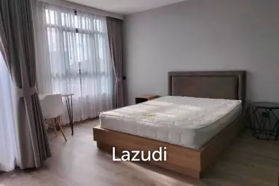 Modern 30 sqm 1 Bedroom Condo on 5th Floor in Din Daeng Bangkok