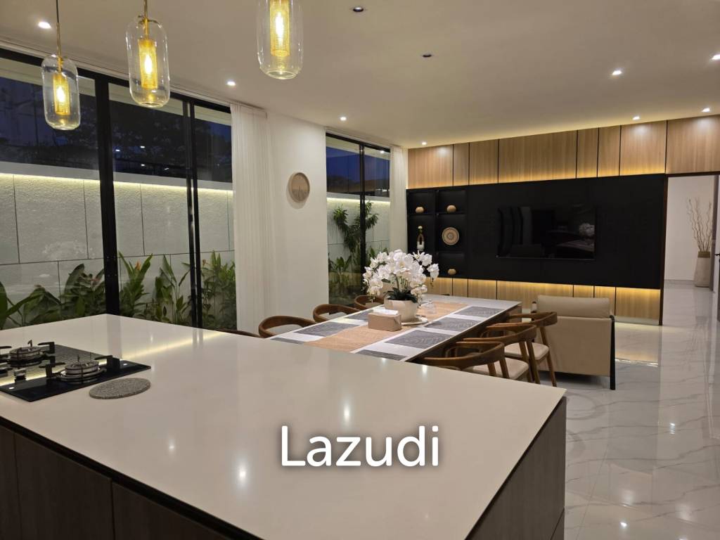 Luxurious 2 Bedroom Leasehold Villa For Sale in Popular Petitenget Seminyak