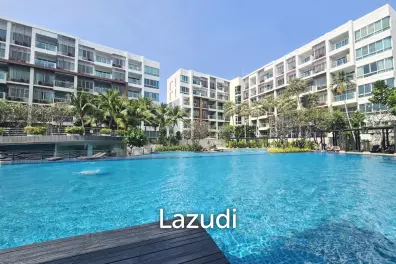 THE SEACRAZE : 2 Bed condo near the beach with Pool View