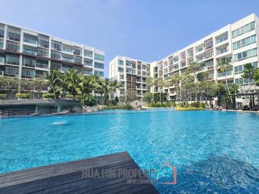 THE SEACRAZE : 2 Bed condo near the beach with Pool View