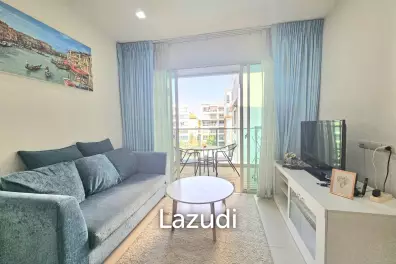 THE SEACRAZE : 2 Bed condo near the beach with Pool View