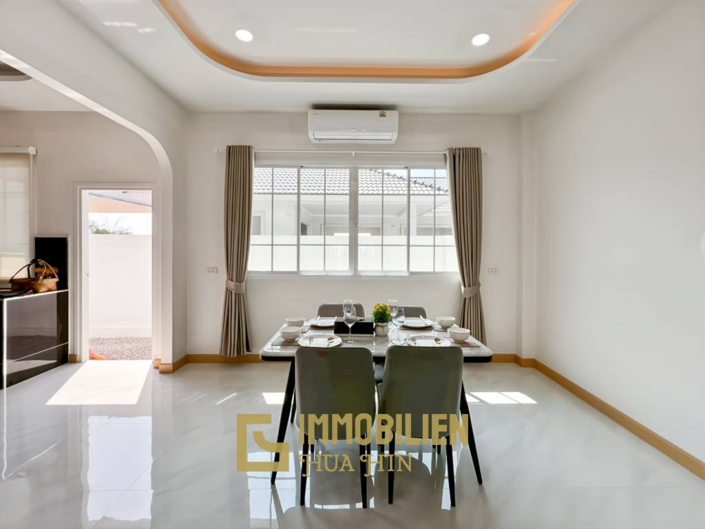 Terrain de 880 m² / entièrement meublé / piscine privée