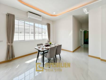 Terrain de 880 m² / entièrement meublé / piscine privée