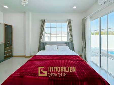 Terrain de 880 m² / entièrement meublé / piscine privée